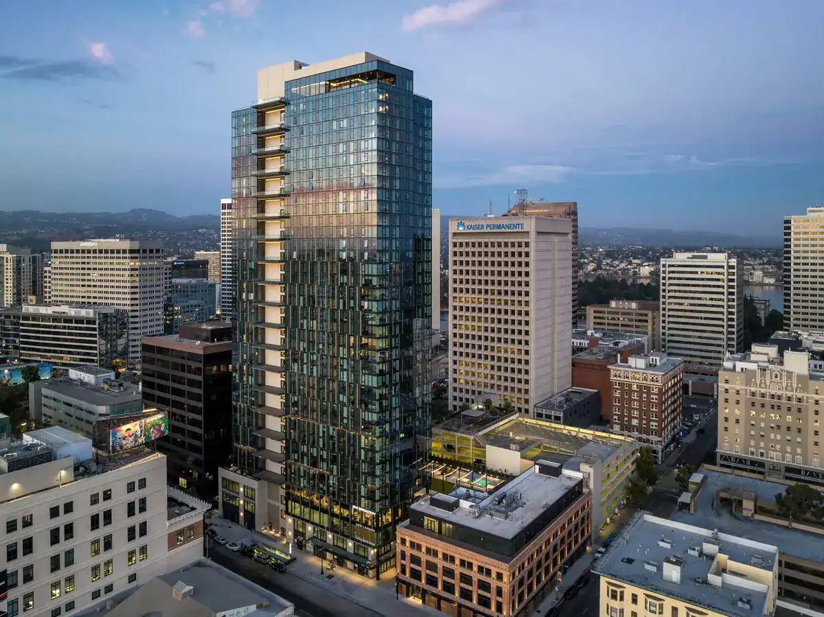 Oakland benefits for AI startups
